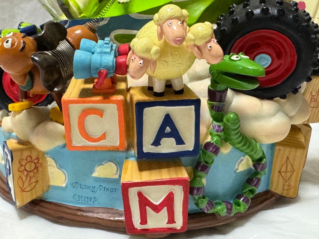 ディズニー トイストーリー 音楽機能付きスノーグローブ