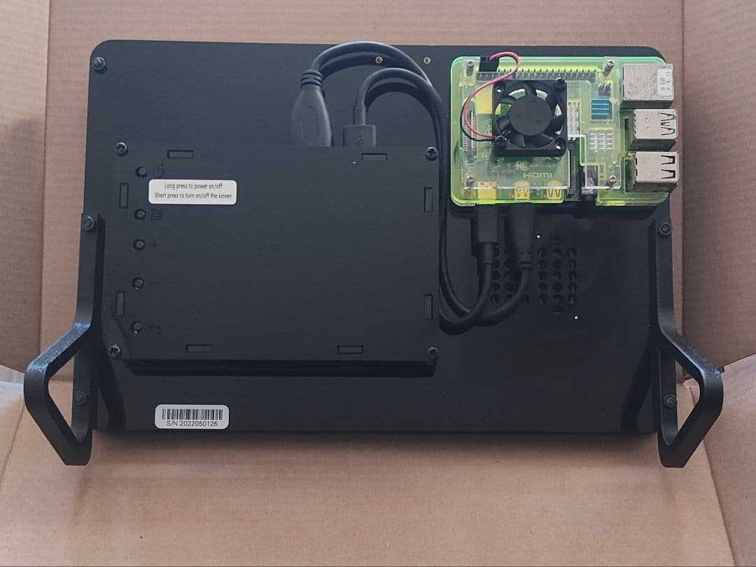 raspberry pi 4 8gb 10.1インチ LCDモニタ付