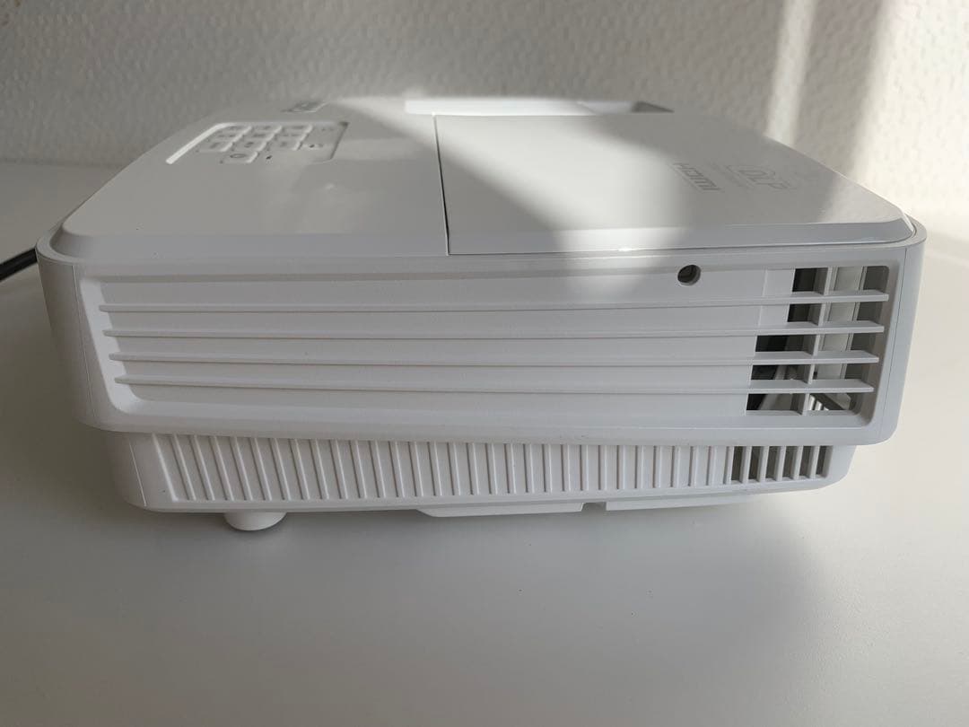 BenQ 高輝度 フルHD プロジェクター MH530 HDMI端子 リモコン