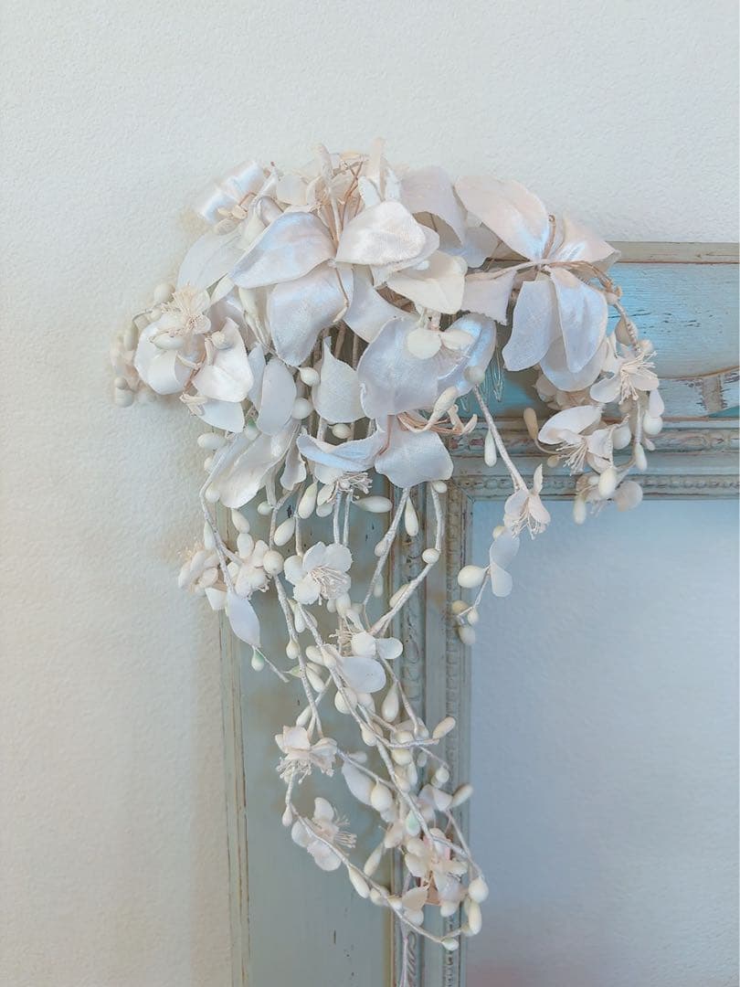 ワックスフラワーと造花マリアージュのアンティークの髪飾り　フランス