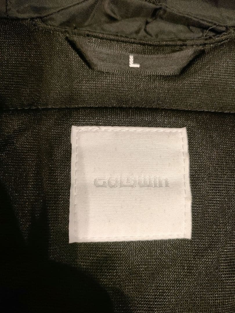 GOLDWIN ブラックジャケット フード、プロテクター付き