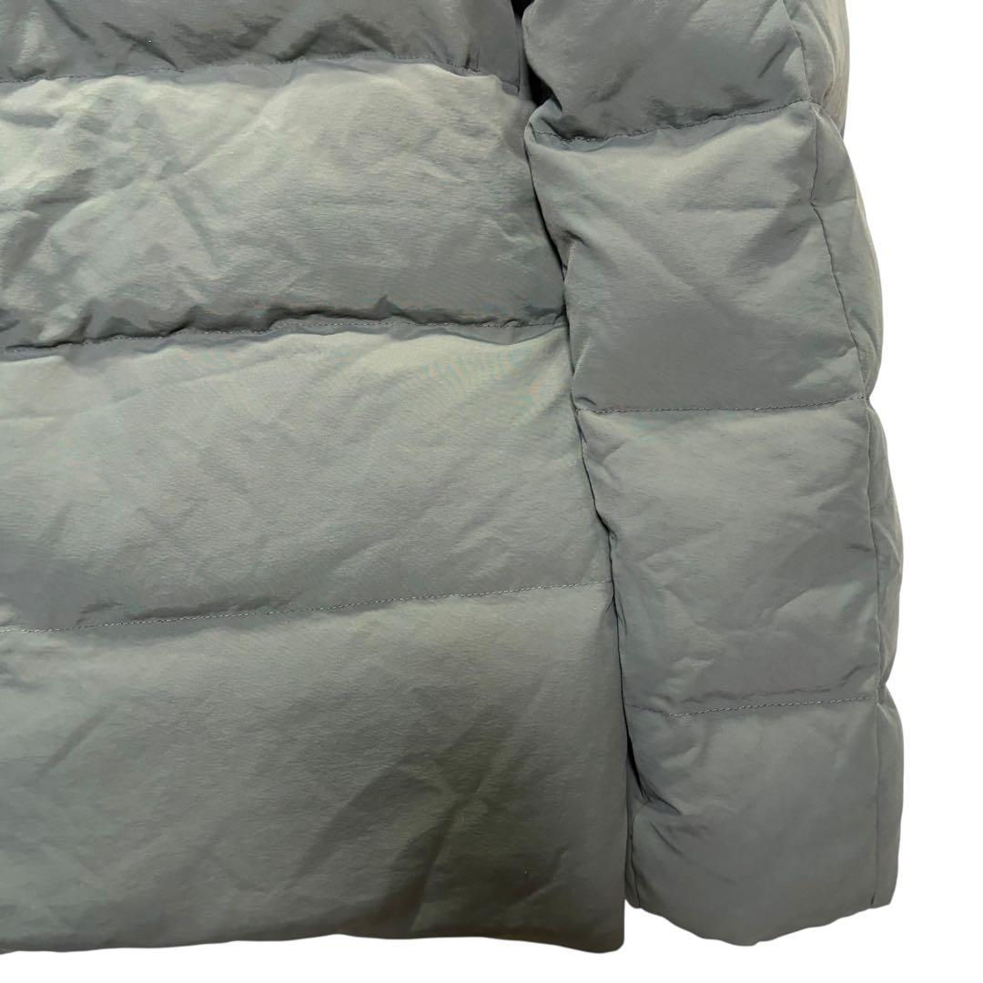 umbro アンブロ カーキ　ダウンジャケット フード付き デサント　Mサイズ