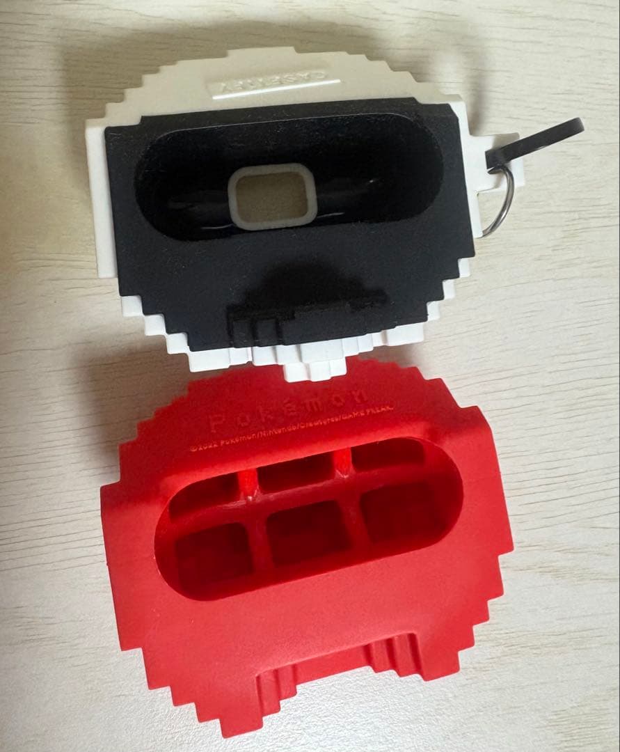 ポケモンボール3D　AirPodsProケース　CASETIFY