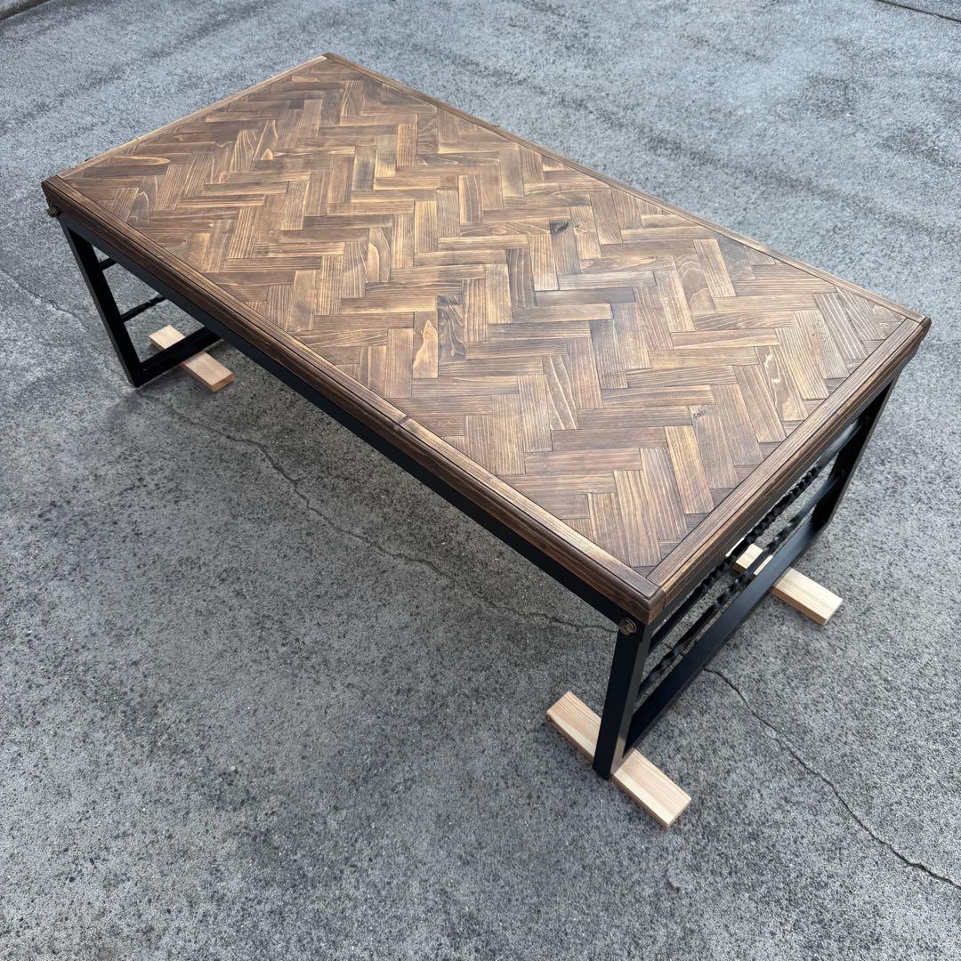 ヘリンボーン　テーブル