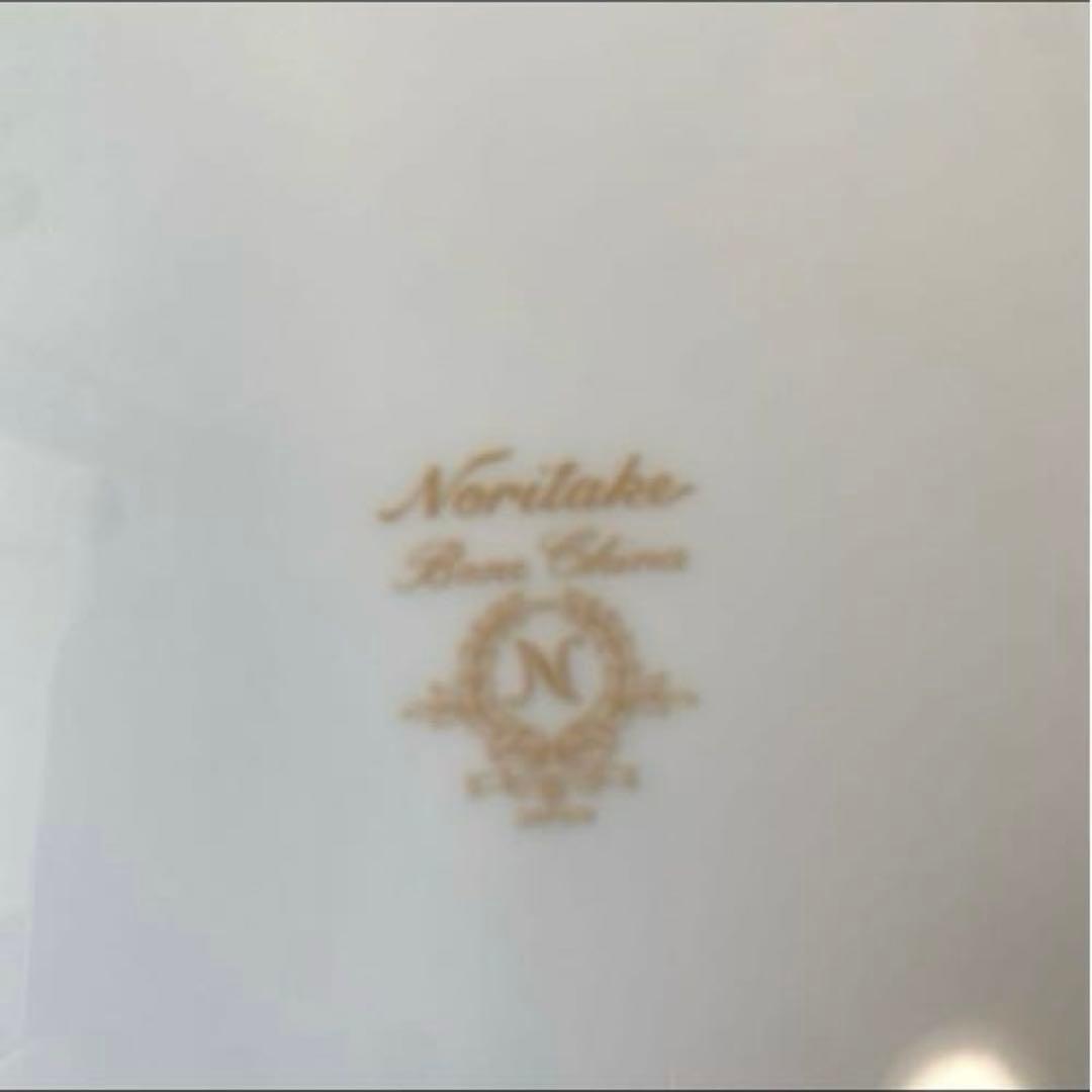 Noritake ボーンチャイナ ホワイト 銀縁 波型丸大皿 ノリタケ