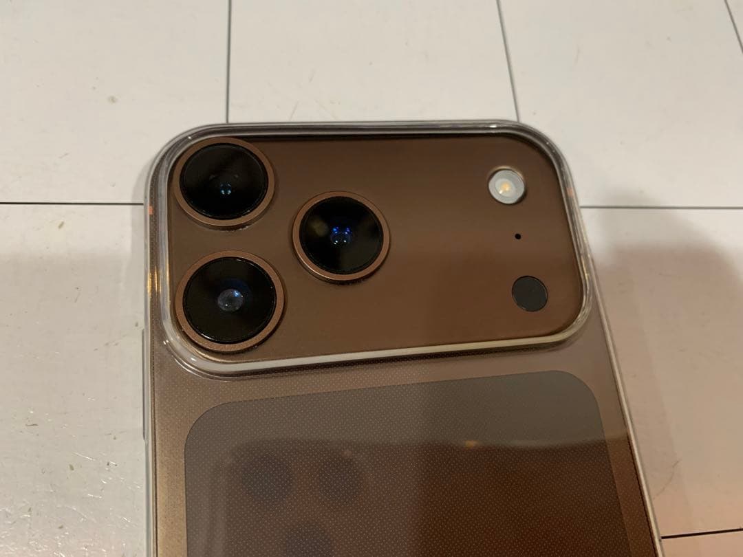 iPhone XR カスタム品(18Pro?風) ブラウン 128GB