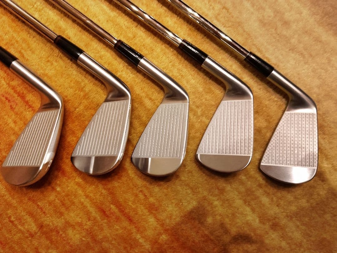 （極美品）ONOFF　2024 KURO 6-P（5本セット）