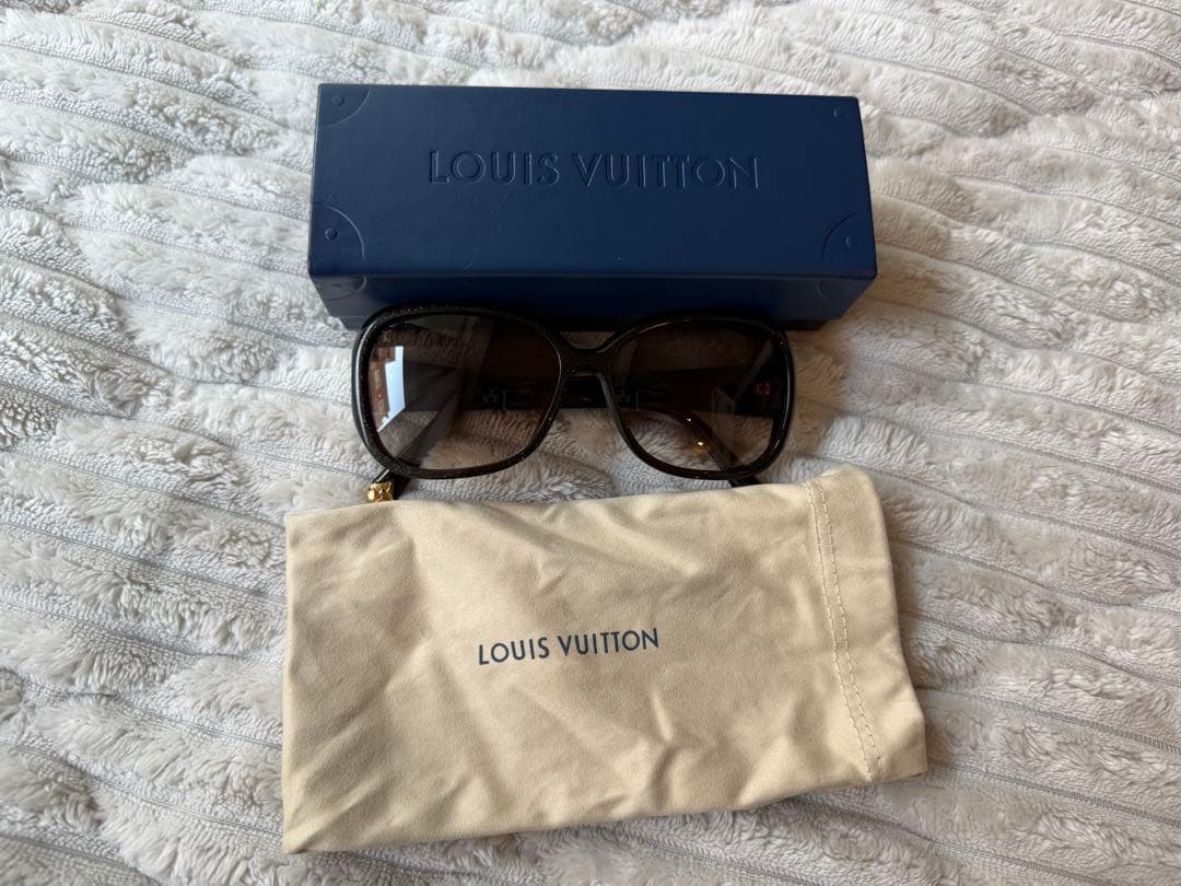 LOUIS VUITTON ブラウン サングラス