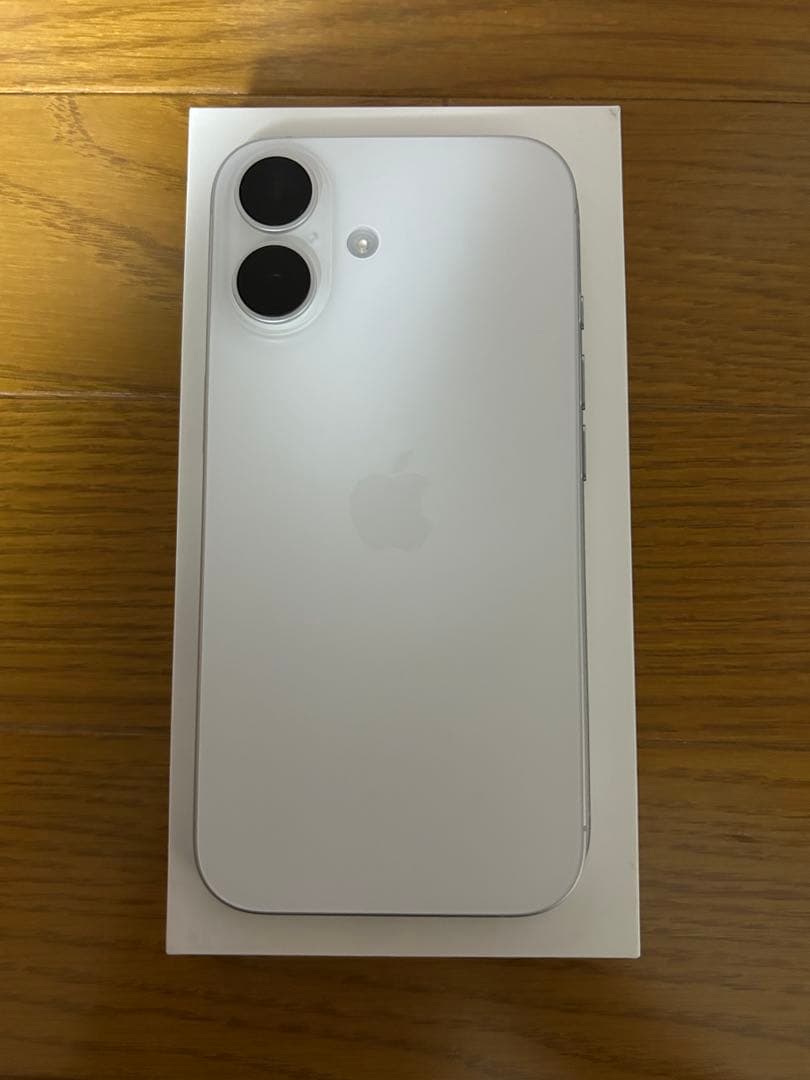 Apple iPhone16 ホワイト 本体　128GB