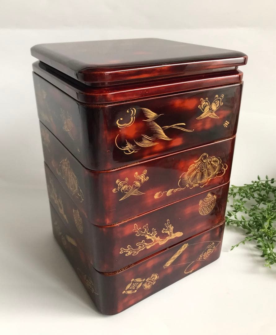 当時物 漆塗り 沈金 金蒔絵 天然木 4段重箱