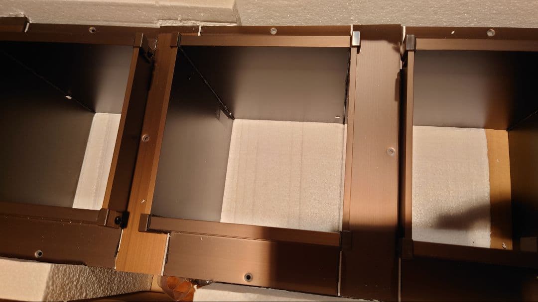 天窓など創意工夫に小さなアルミサッシ4個セット　ドゥーパやDIY、小屋作りに