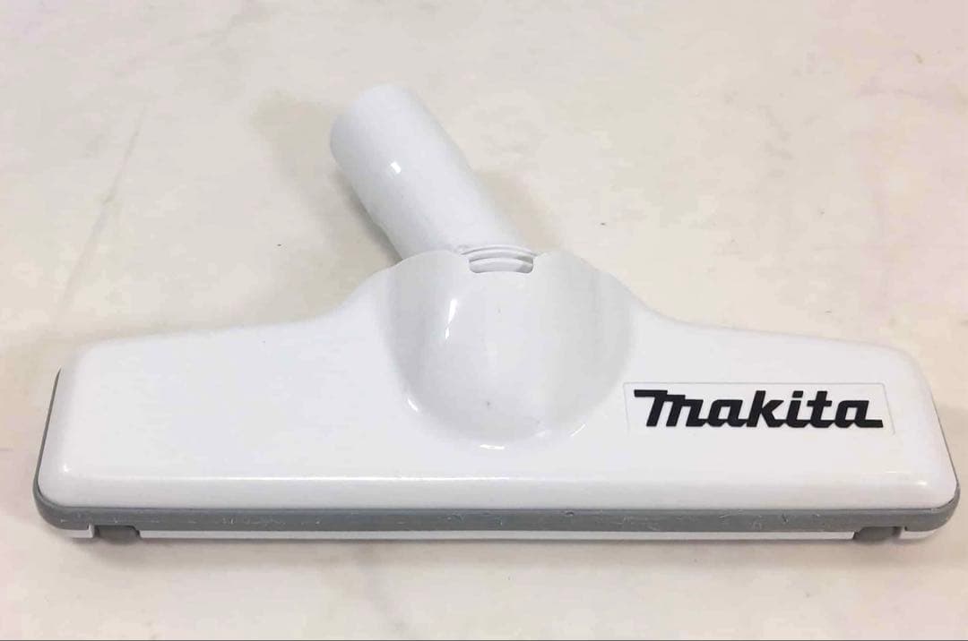 マキタ 充電式クリーナー CL108FD ①