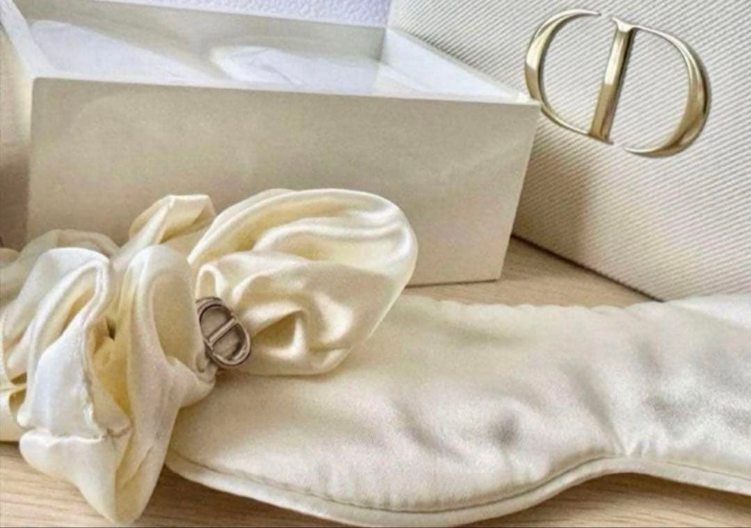 Dior バニティポーチセット