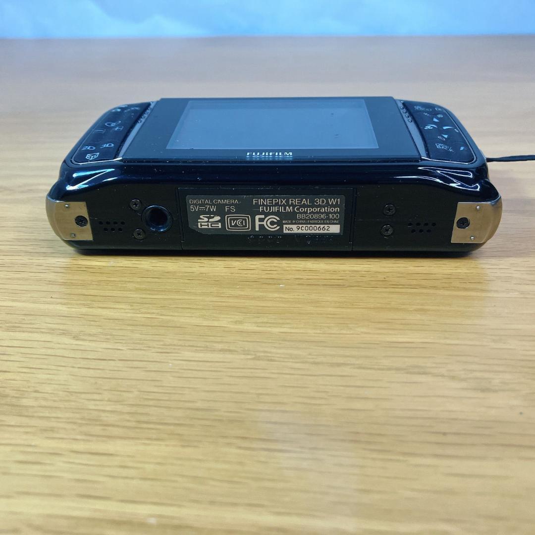 FUJIFILM FinePix REAL 3D W1 デジカメ 動確済