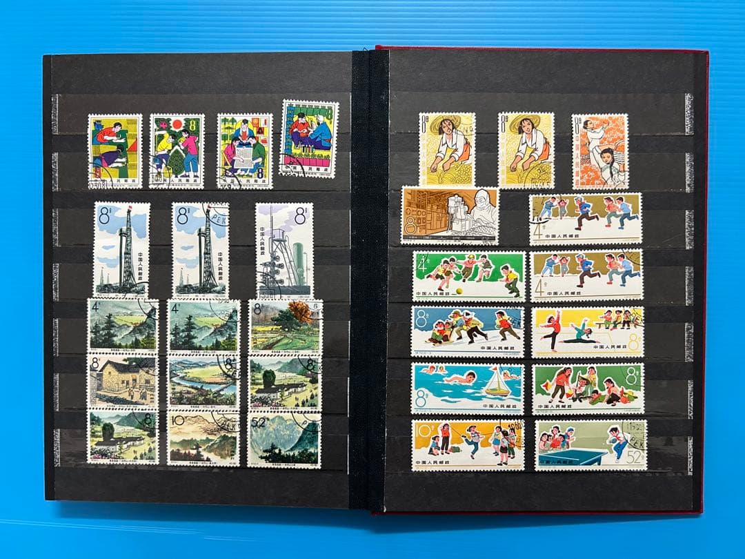 m*o様 【希少】 新中国切手 初期 紀・特 ストックプック入り未使用&使用済合