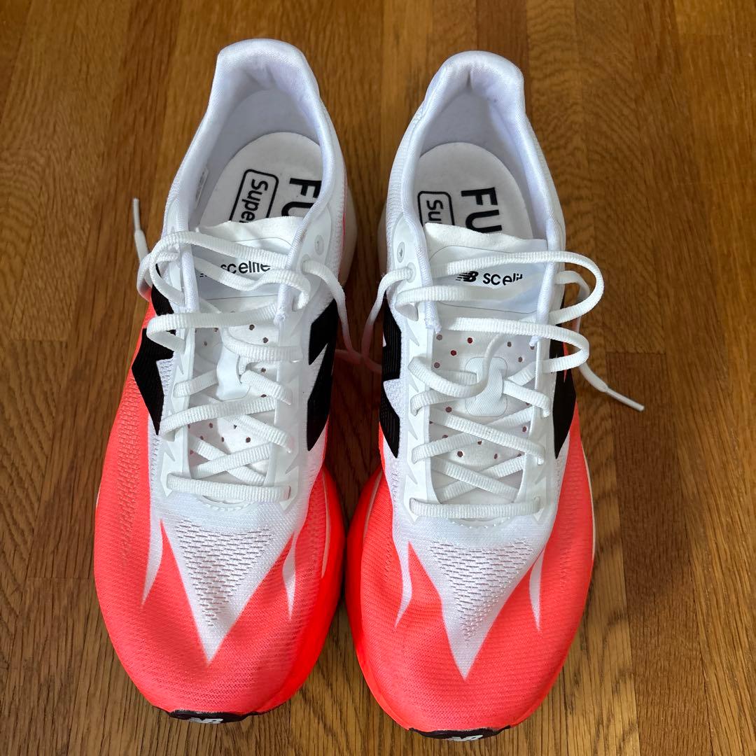 スパイク・シューズ NewBalance FuelCell SuperComp Elite v5