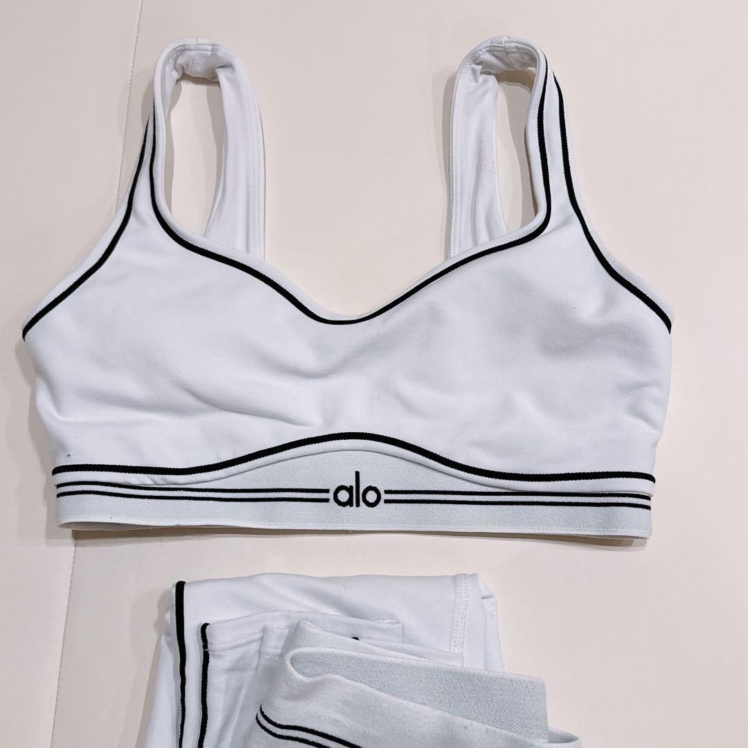 【1度着用のみ/美品】alo アロヨガ ホワイト ブラックラインヨガウエア