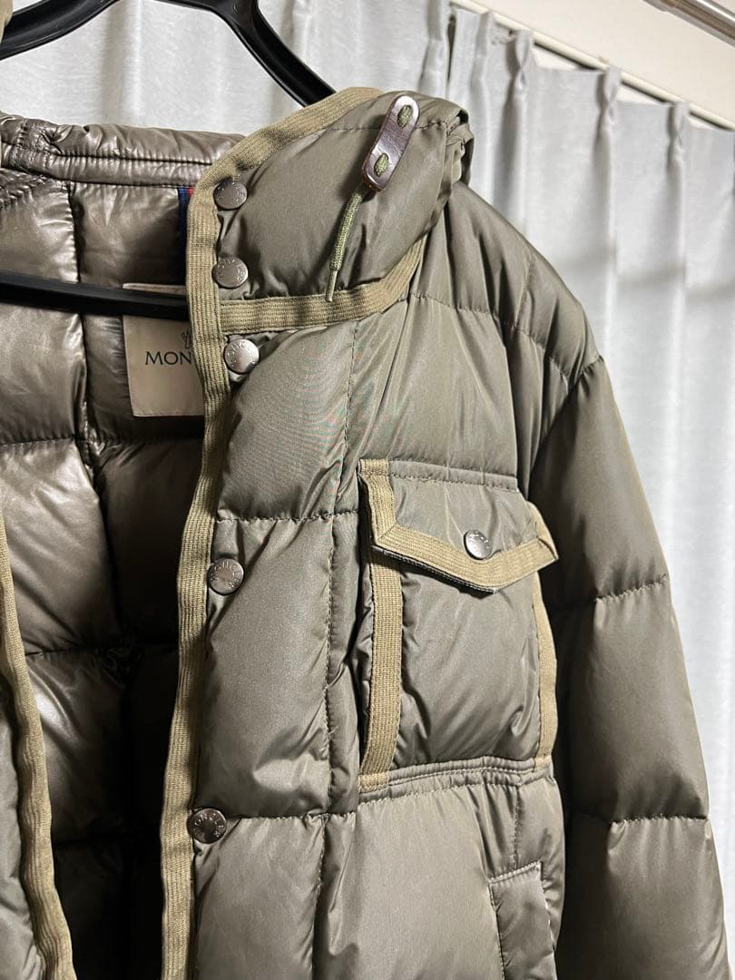 ⚫︎専用になります⚫︎モンクレール オリーブグリーン ダウンジャケット