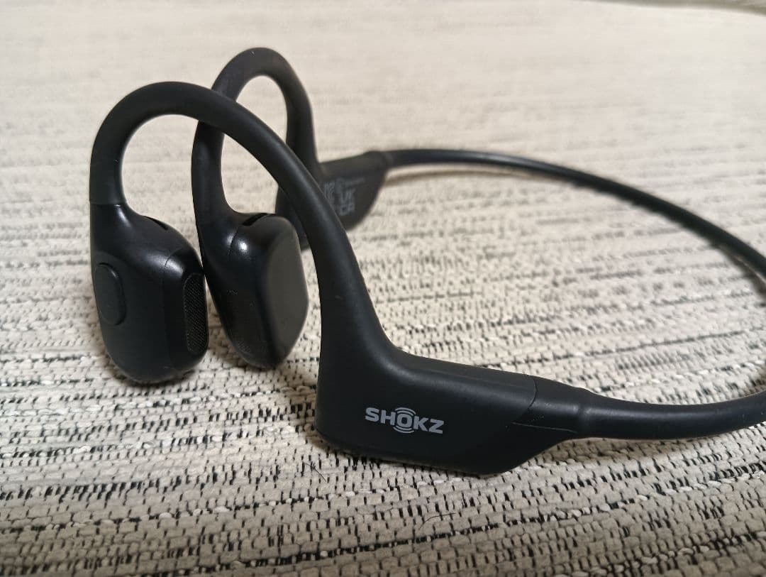 美品　Shokz OpenRun Pro S810　本体、ケース、充電ケーブル