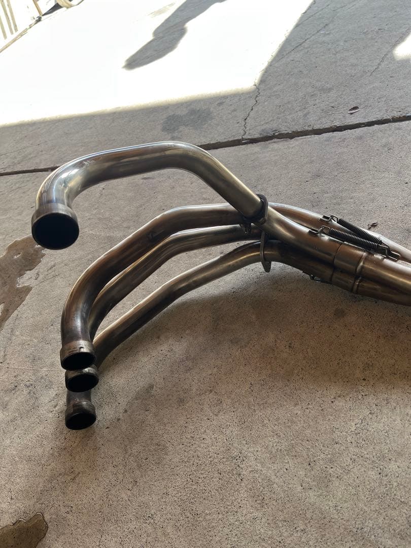 イナズマ400 マフラー