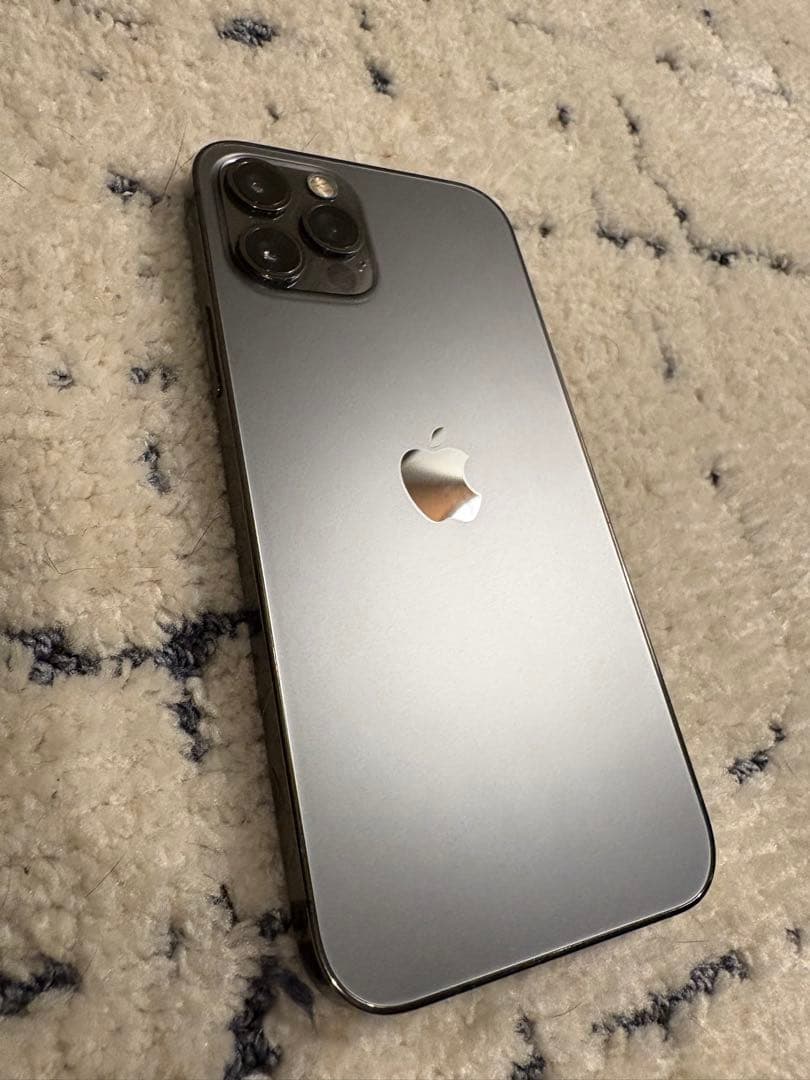 Apple iPhone 12Pro グラファイト 本体　箱無し