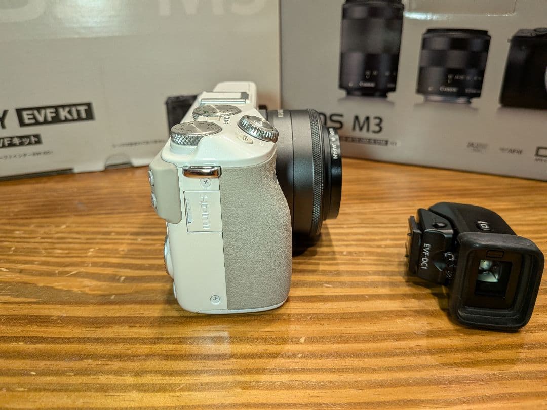 最終値下げ中！EOS M3 ダブルレンズ+単焦点F2+電子ビューファインダー