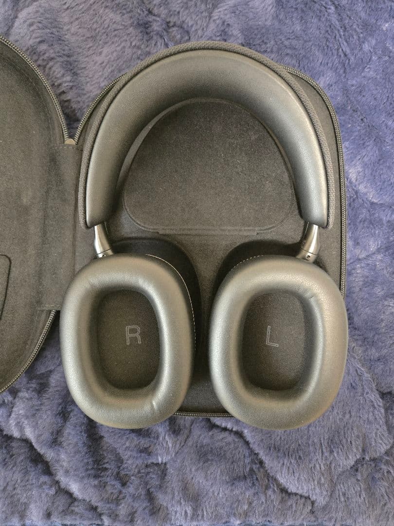 Bowers & Wilkins Px7 S3 ワイヤレスヘッドホン　ブラック