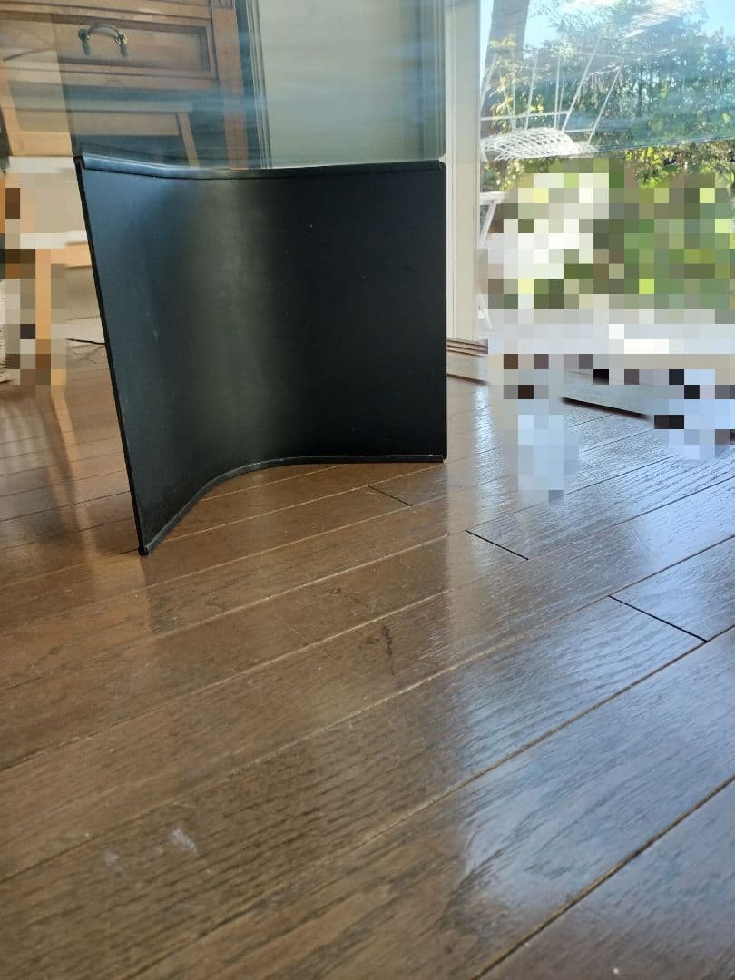 【引き取り限定】モダンガラステーブル