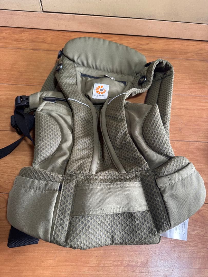 エルゴベビー　 抱っこ紐　オムニブリーズ　カーキ
