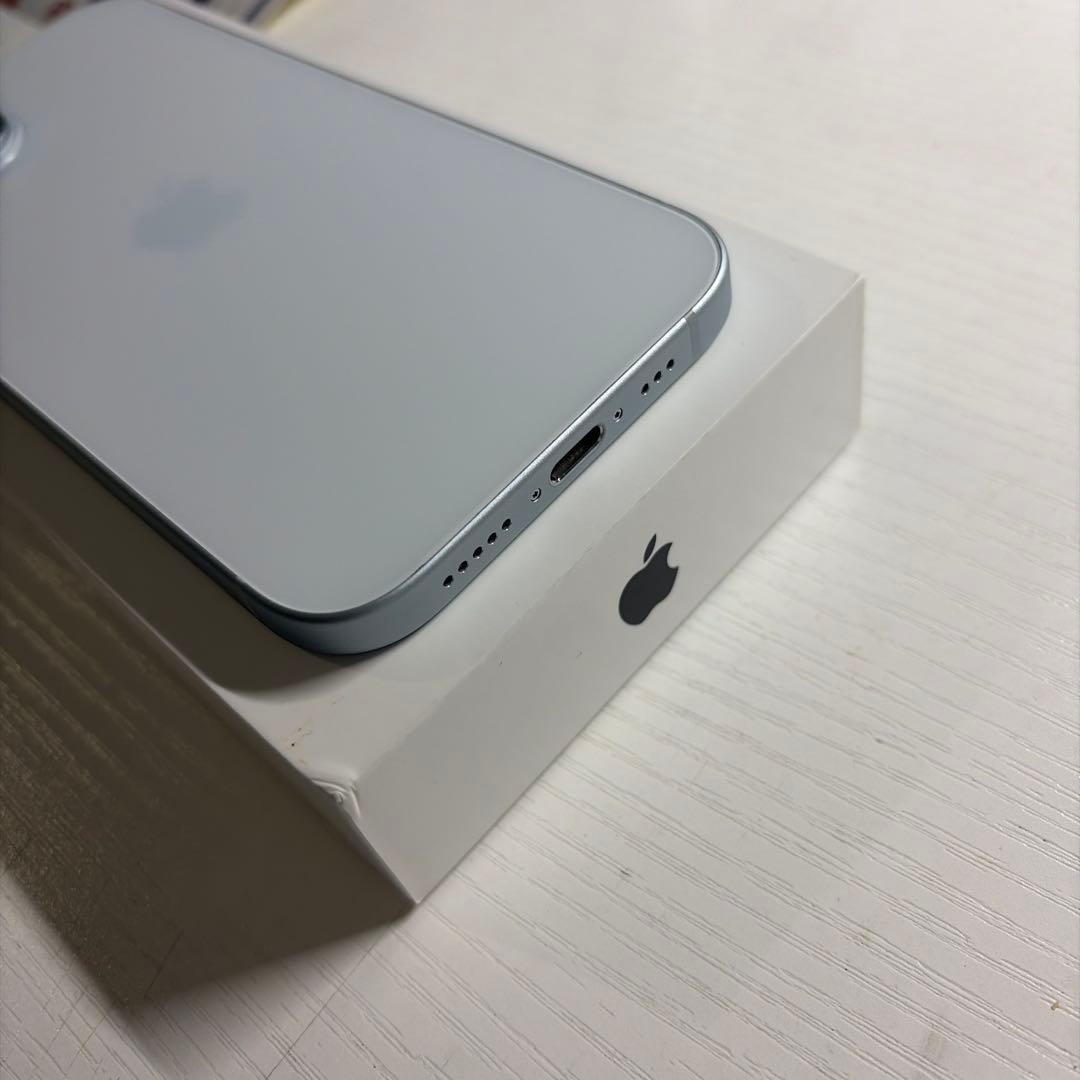 iPhone15 128GB ブルー SIMフリー 極美品