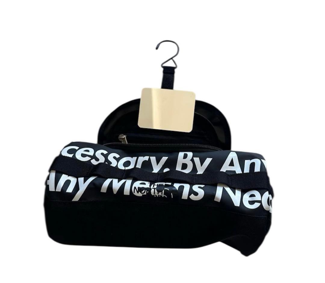 Supreme north faceトラベルポーチ