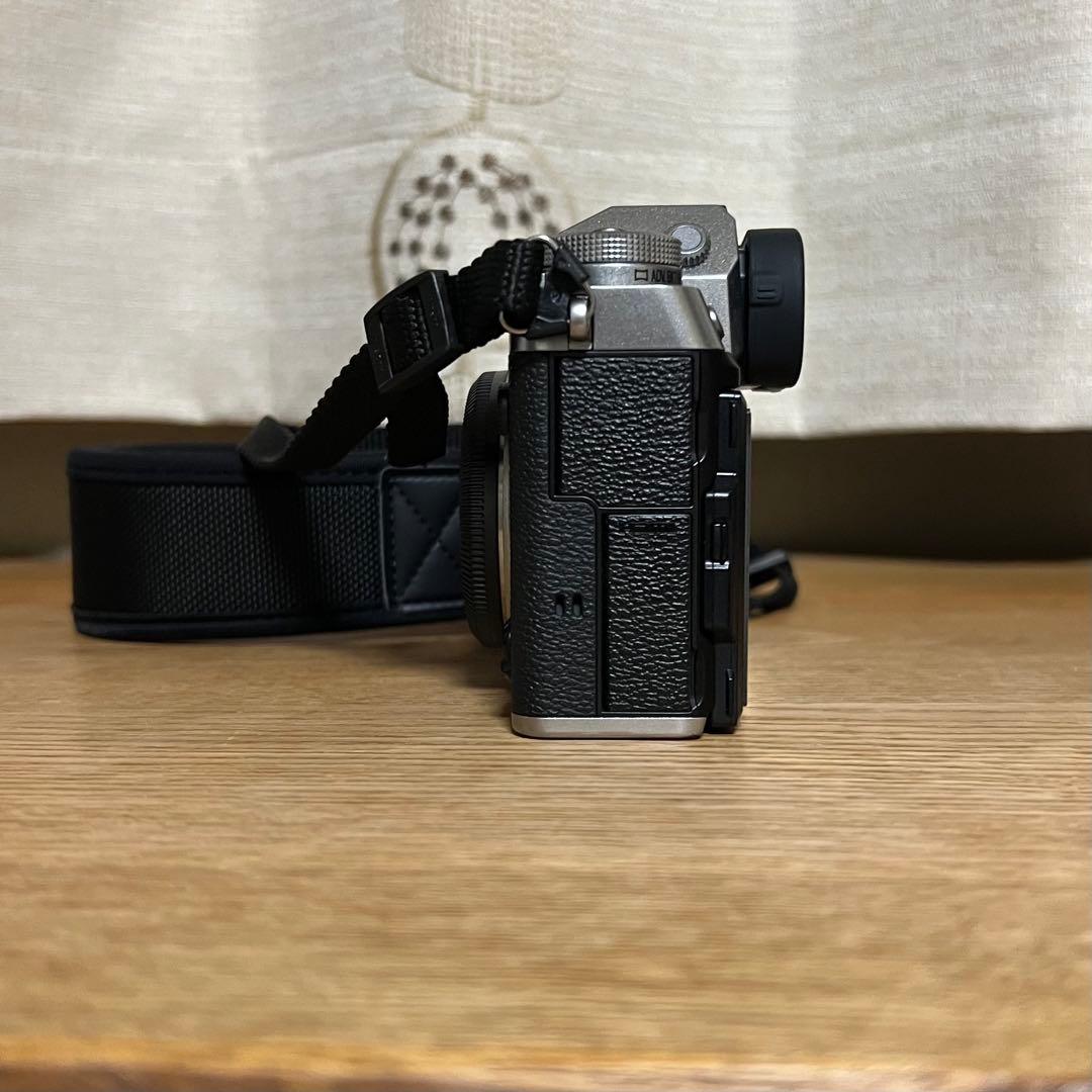 富士フイルム FUJIFILM X-T5 シルバー & XF35mmF1.4 R