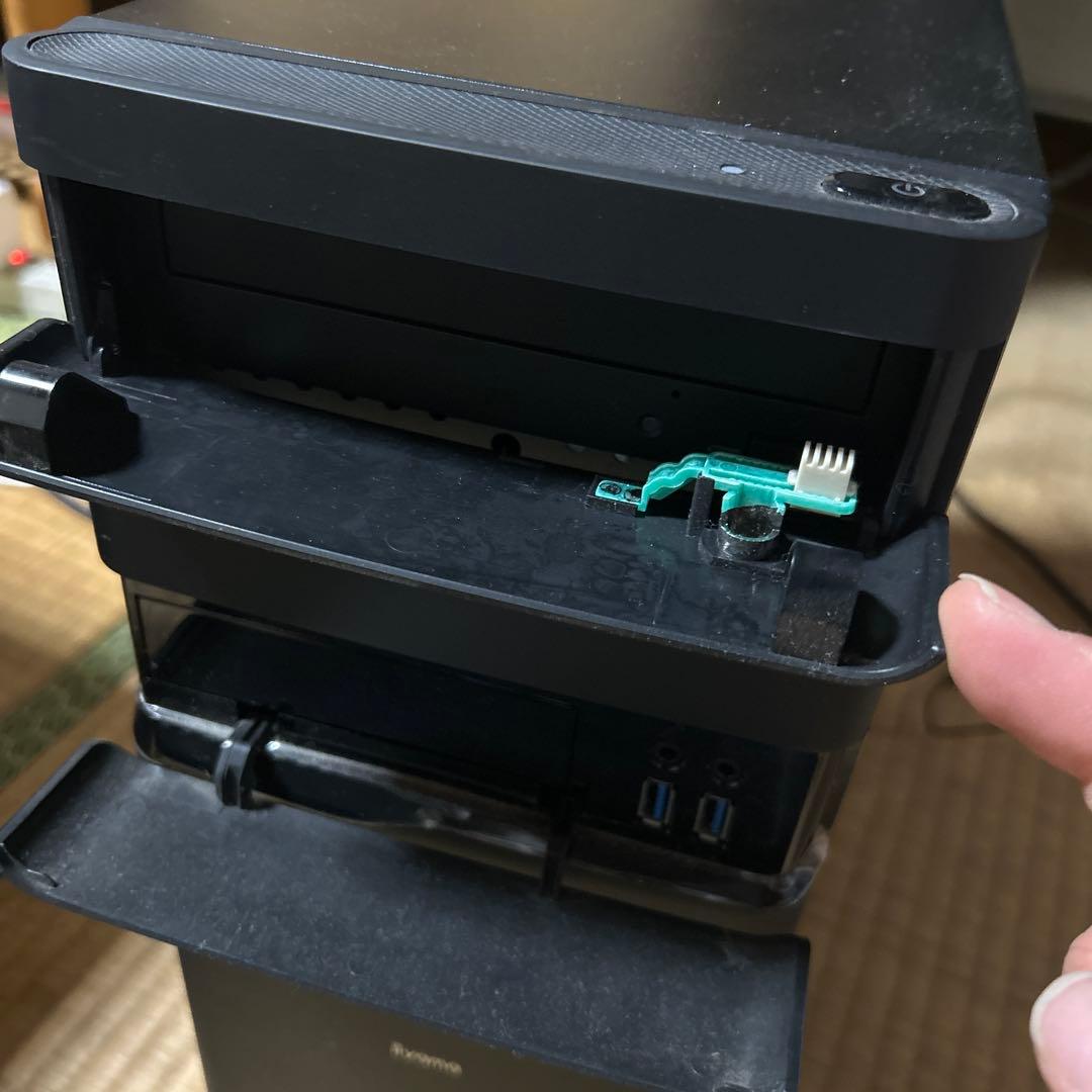 アイリスオーヤマ　ミニタワー型デスクトップパソコン　2018年式