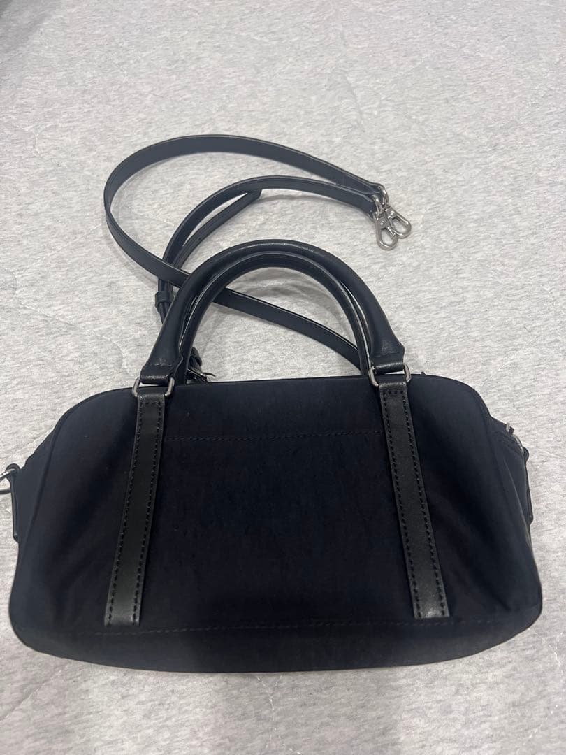 。*見様 BABY SPORTY TOTE BAG IN BLACK