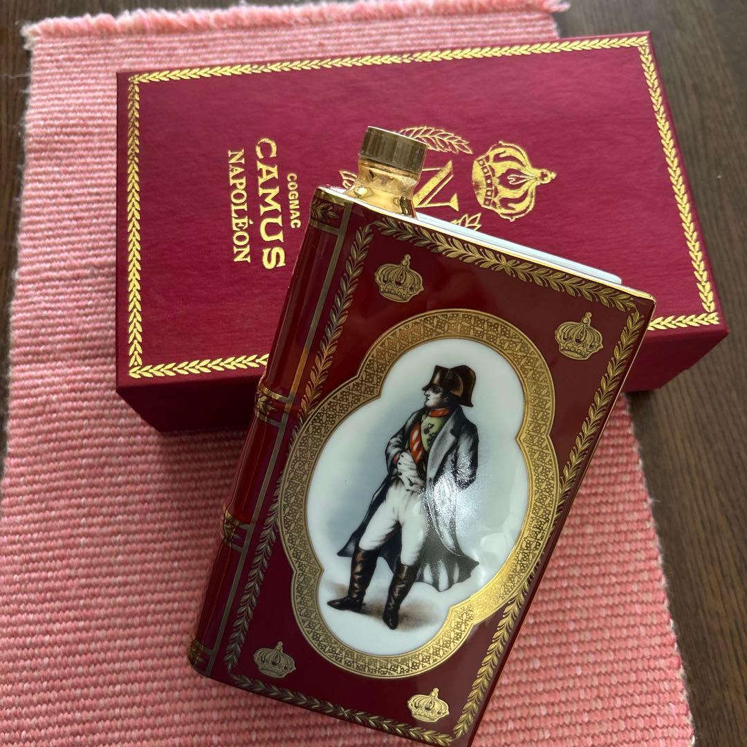 CAMUS NAPOLEON ブランデー容器 赤