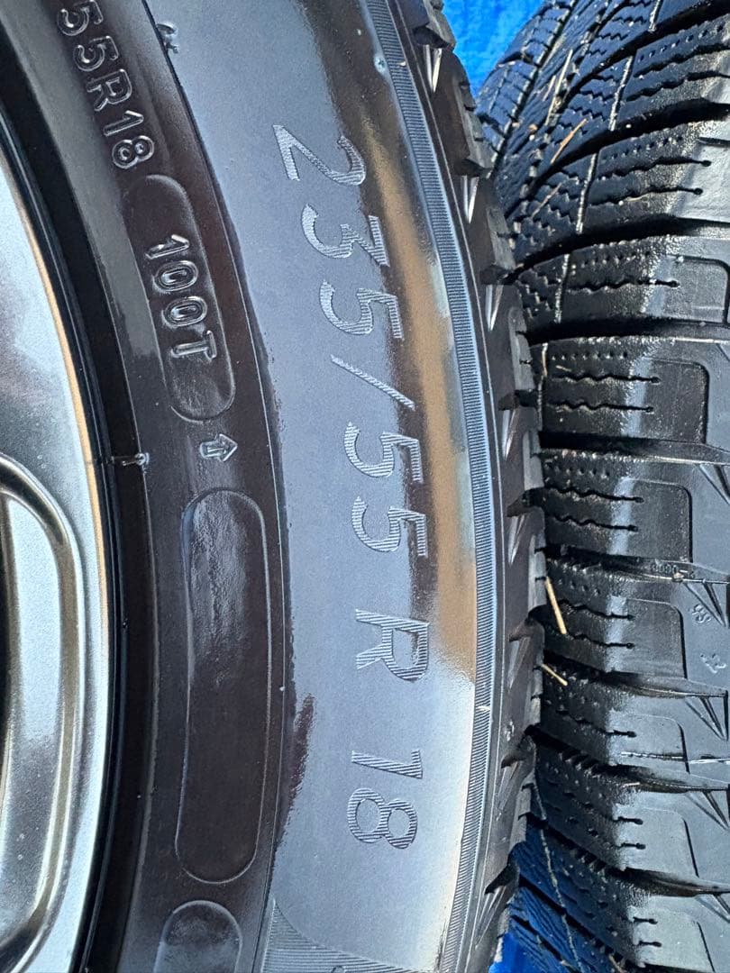 【⭐︎年末最終セール中⭐︎】MICHELIN製 235/55R18 ホイールセット