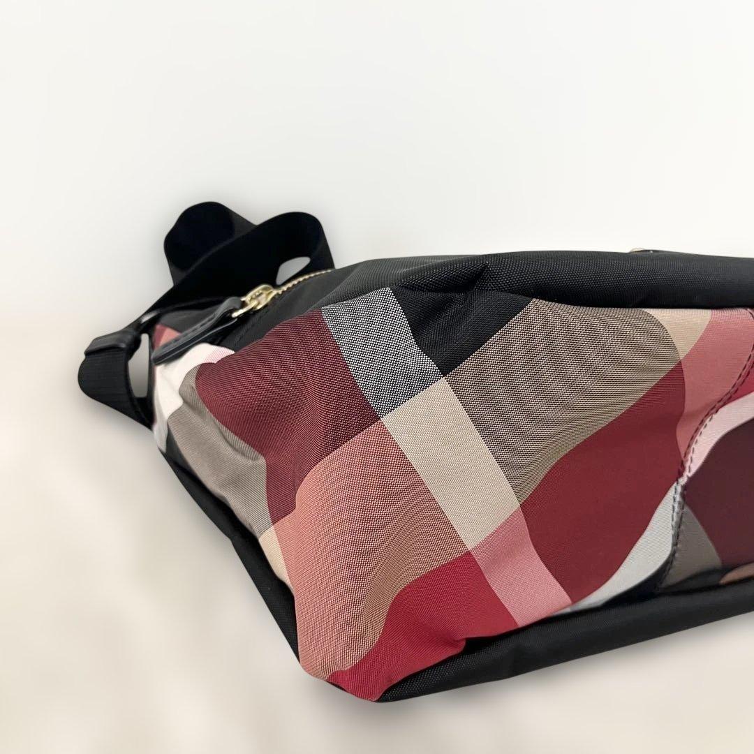 【美品】BLUE LABEL レッドチェック　ショルダーバッグ　ブラック