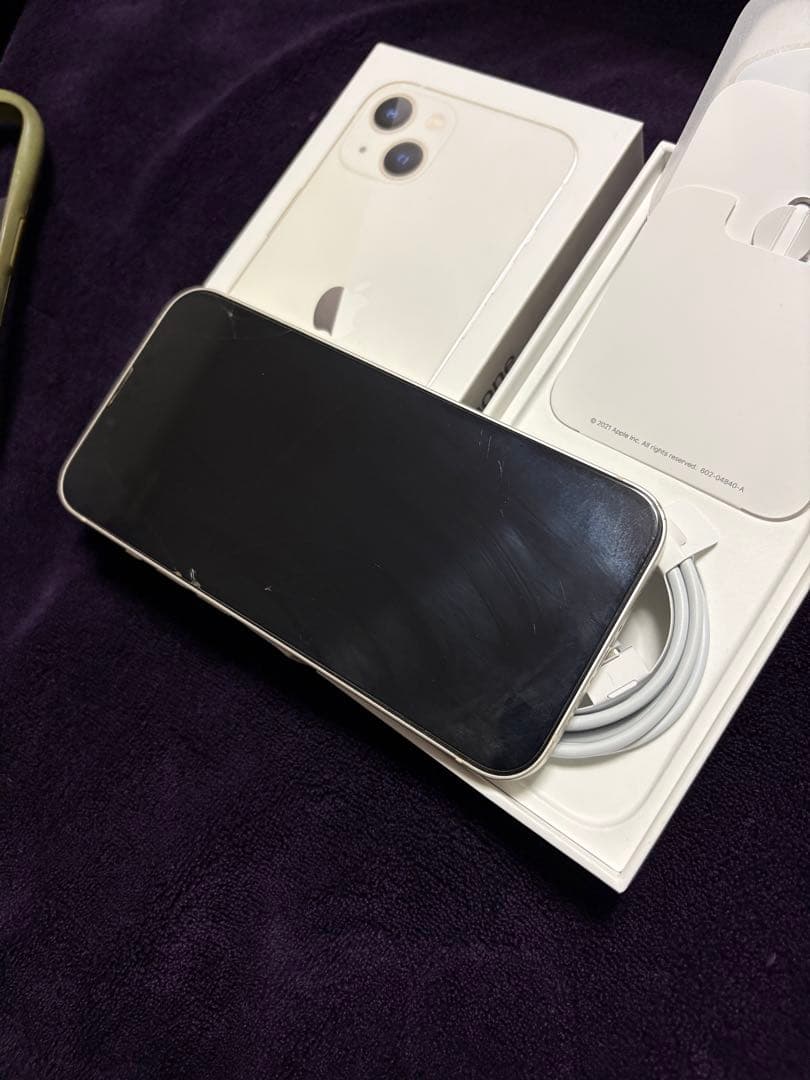 美品 iPhone13 128GB SIMフリー ホワイト 純正充電ケーブル付