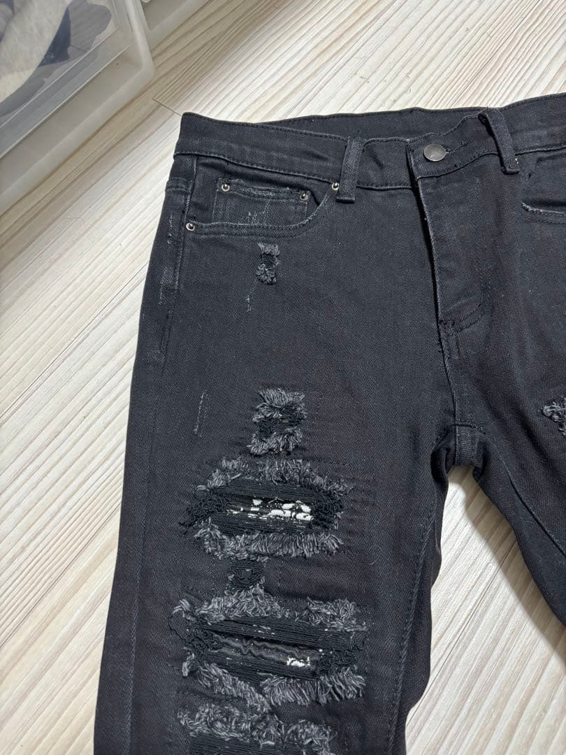 mnml ミニマル ブラックスキニーデニム 28サイズ ダメージジーンズ