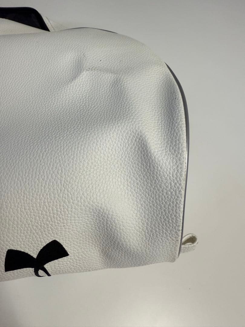 UNDER ARMOUR キャディバッグ ホワイト　グレーカーボン調