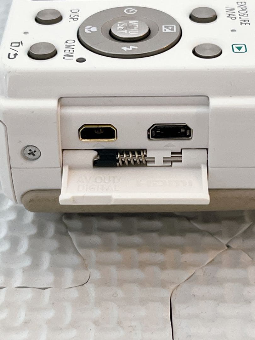 【美品】Panasonic LUMIX DMC-TZ40 デジカメ ホワイト