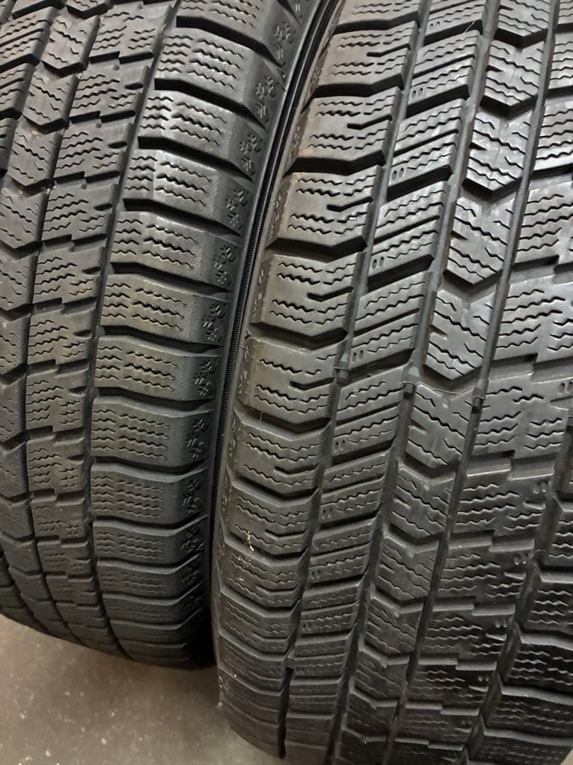 即決歓迎✨フィット、旧アクア、ヤリスに❗️185/60R15スタッドレスセット❗️