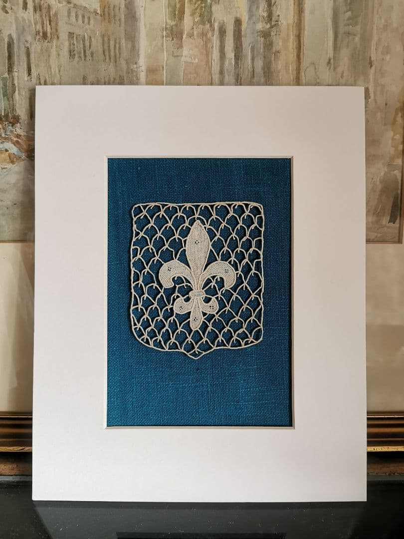 アンティーク ポワンドヴェニス フルール・ド・リス 騎士の百合紋 プチドイリー