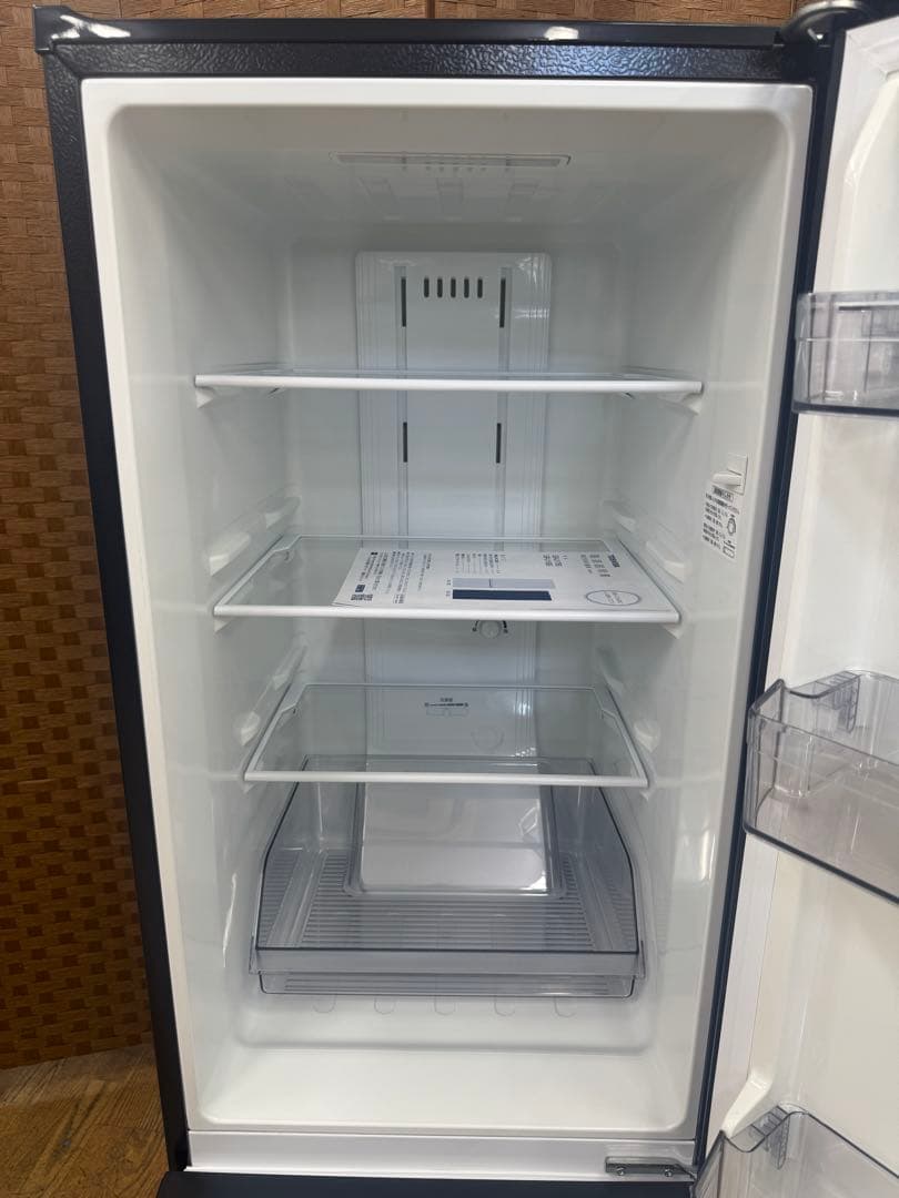 F037 TOSHIBA ２ドア　冷蔵庫　170L 2023年製　右開き