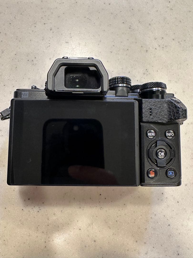 OLYMPUS OM-D E-M10 MarkII ブラック　美品