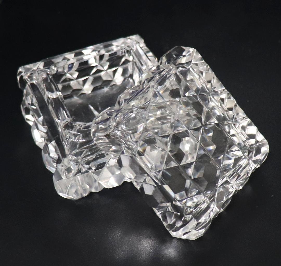 オールド・バカラ 珍品 スクエア型切子蓋物 ダイヤモンドカットディアマン小物入れ