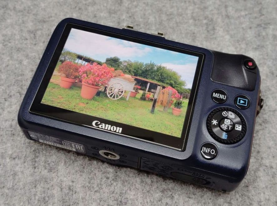 EOS M2 EF-M18-55レンズキット ベイブルー 希少