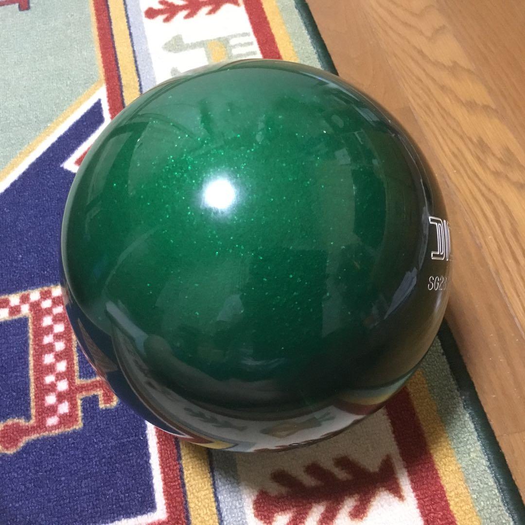 アクリル製ボウリングボール