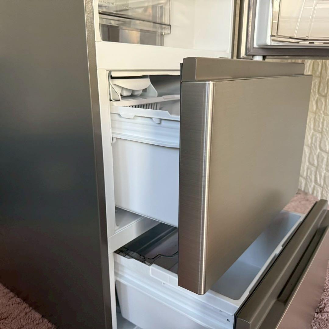 ふるふる ✨アクア　冷蔵庫　AQR-26R（N）　2024年　美品