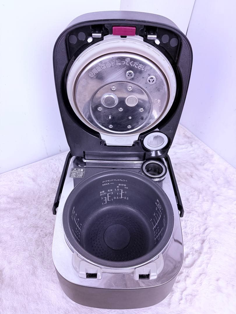 Panasonic 炊飯器5.5合炊 黒 SR-VSX101-W 2023年製